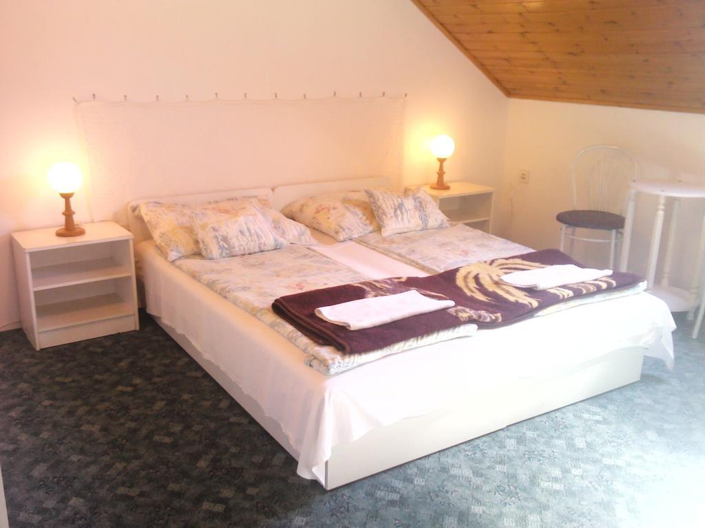 Napfeny Apartment Keszthely Pokoj fotografie